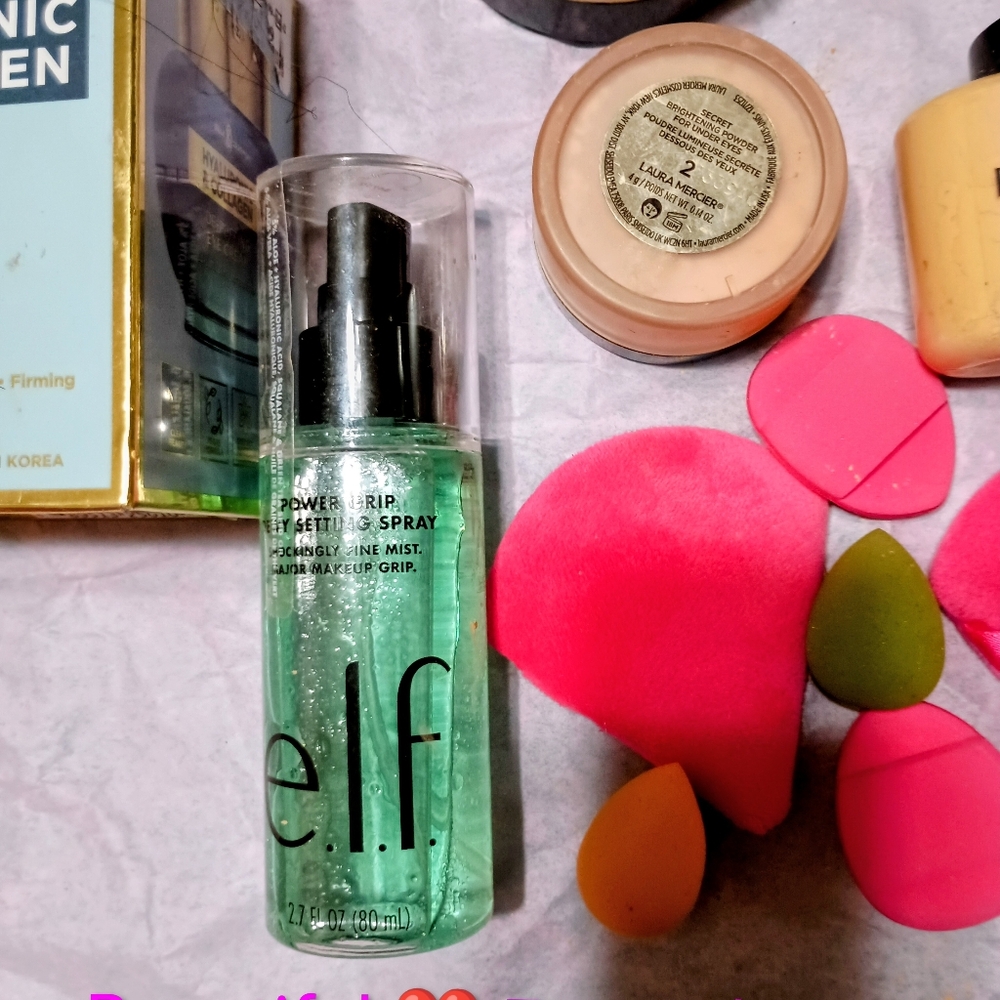 Makeup Revolution Setting Powder Collection - Picture 6 of 8